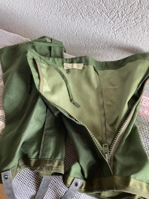 Footwear, Gaitres,British army issue green arctic gaiters (Used)