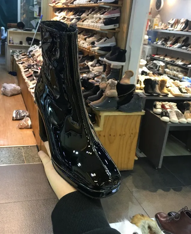 LUXE SEVEN DESIGN PATENT HEELED ANKLE BOOTS