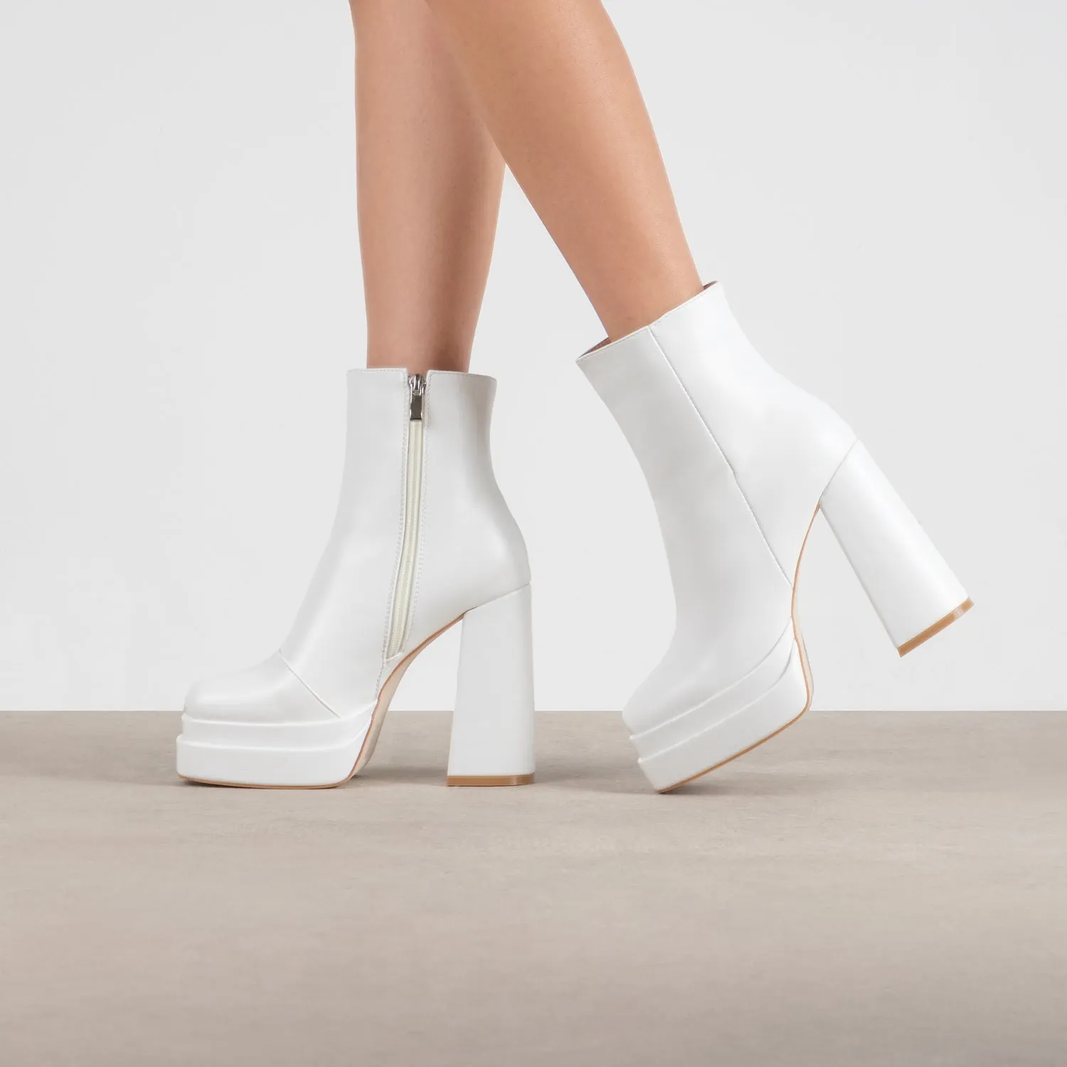 RAID Jadine Ankle Boot in White