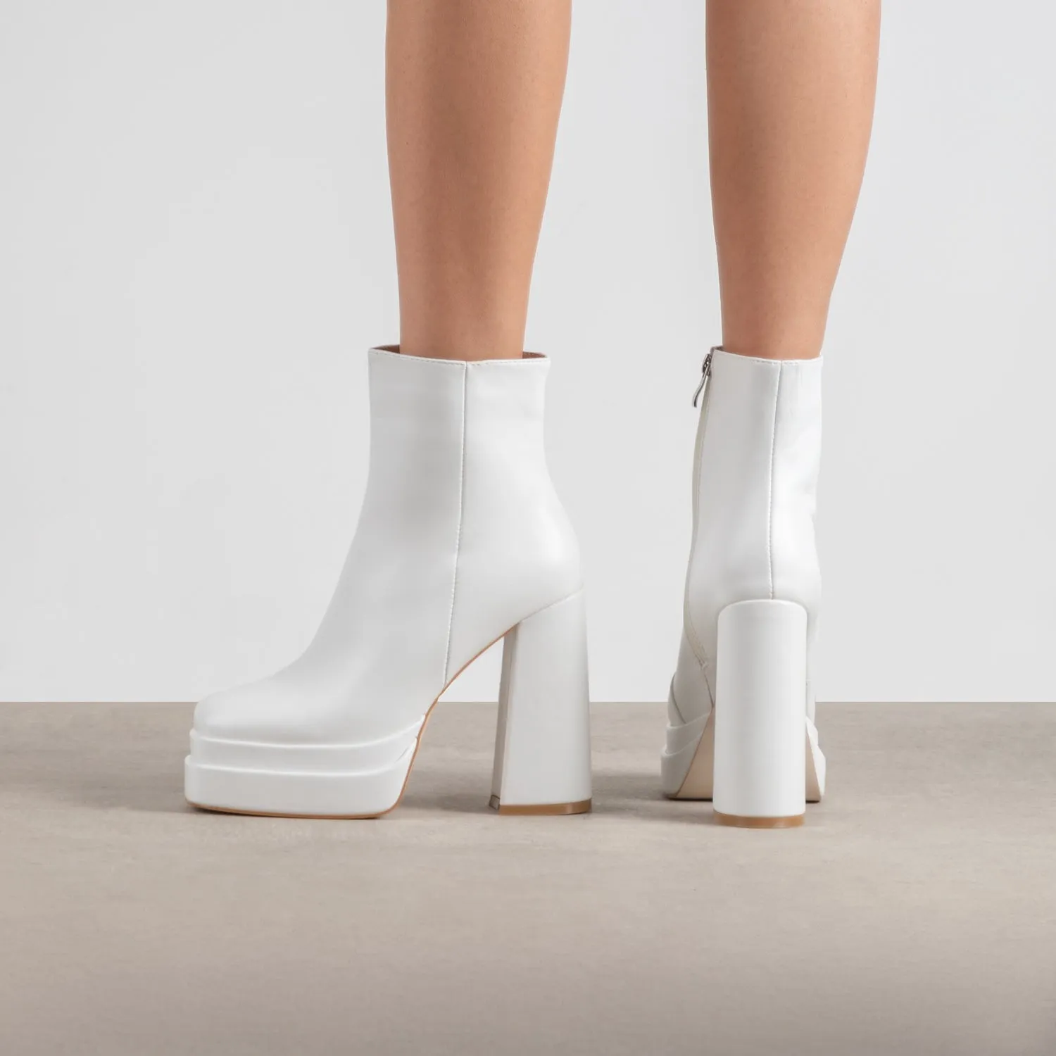 RAID Jadine Ankle Boot in White